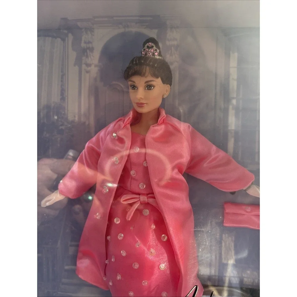 VTG 1998 Audrey Hepburn Barbie Breakfast At Tiffany's Pink Dress Doll NRFB 20665
